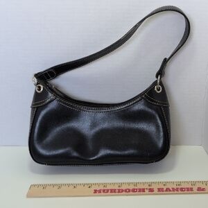 Elegant Black Leather Women's Bag
